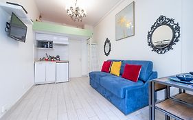 Little boudoir of Champs-Elysées