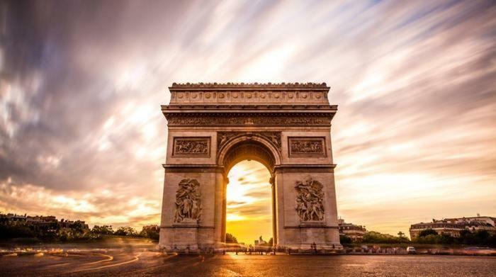 Appartamento Little boudoir of Champs-Elysées Parigi Esterno foto